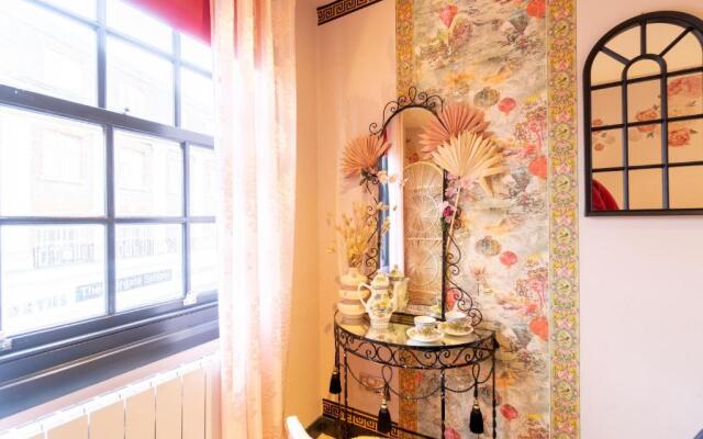 The Emerald Suite by Margate Suites