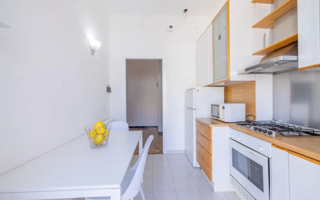 Sea View Central Apartment