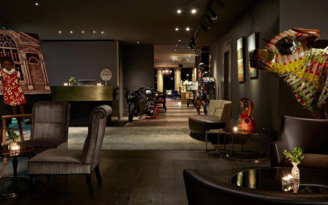 Museum Apartment Hotel, Independent Collection by EVT