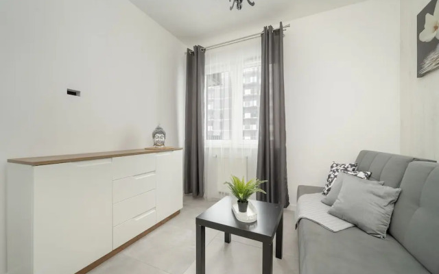 Apartment Close to the River by Renters
