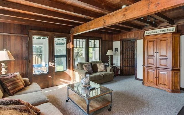 Tarry By The Sea 4 Bedroom Home