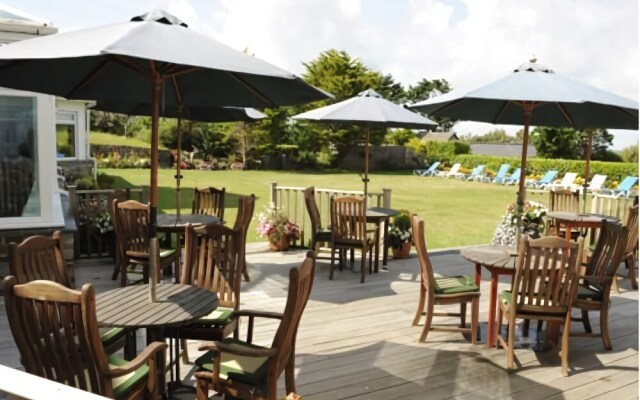 Treglos Hotel