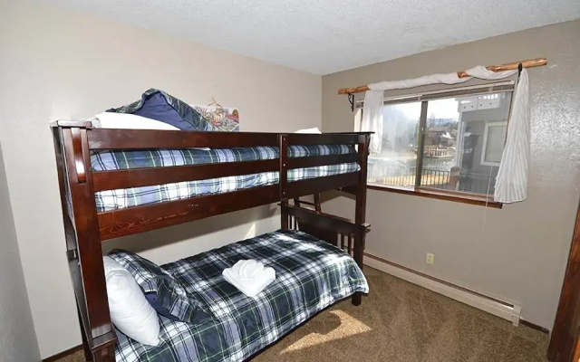 2085 Slalom Court
