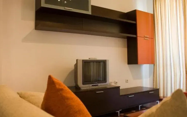 Sunny House Apart Hotel