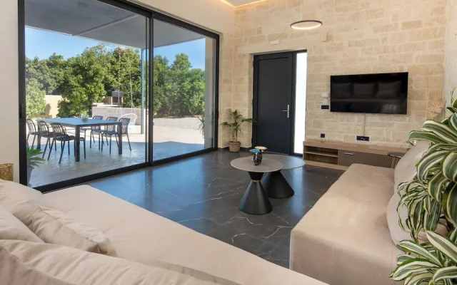 PanStel Luxury Villas - pools & jacuzzi