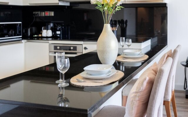 DXB - JW Marriott Dubai Marina - 2014 - DM