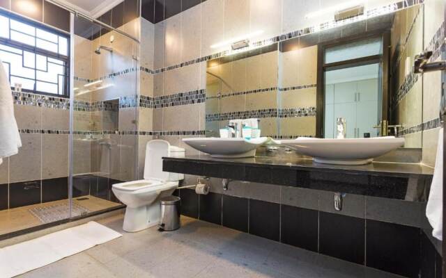Lancaster Luxury Suites by Edmor Suites
