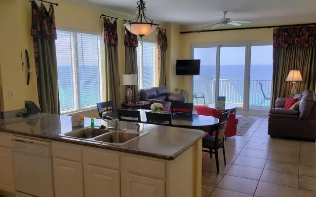 Grandview East 1401