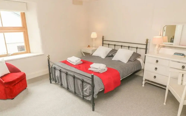Astrantia Cottage, Lostwithiel