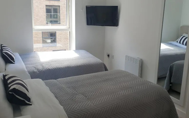 Quay Apartments Exchange Quay Salford Quays
