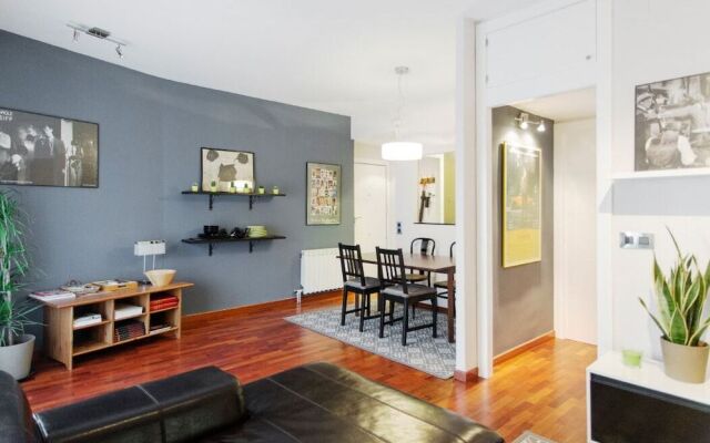 Centric Apartment Fira