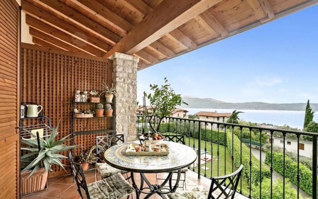 Grotten Loft in Toscolano Maderno