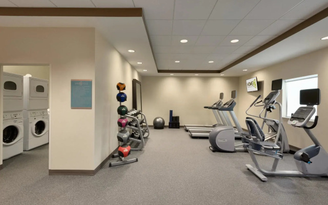 Home2 Suites by Hilton Roseville Minneapolis