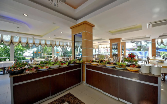 Kleopatra Melissa Hotel