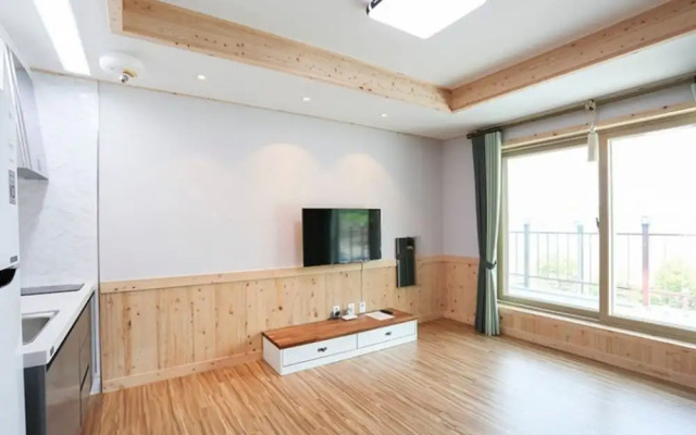 Yeonggwang Beach Central Pension