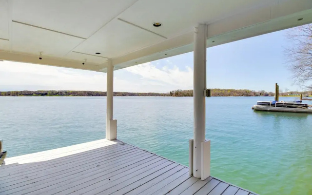 Smith Mountain Lake Getaway w/ Private Dock!