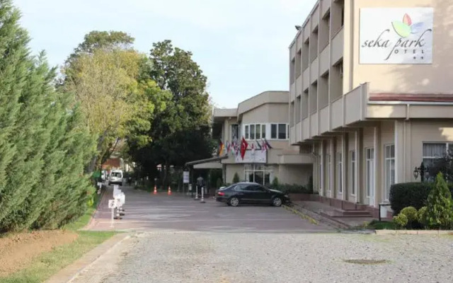 SekaPark Hotel
