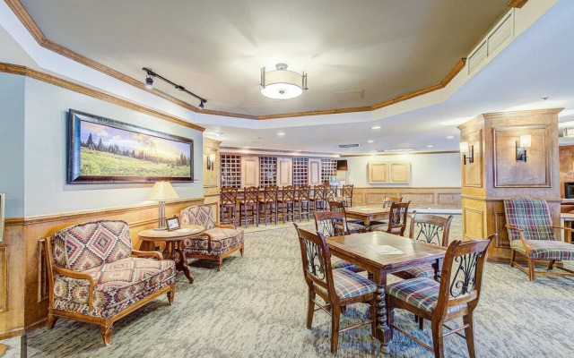 Ski-in Downtown Breckenridge Condo