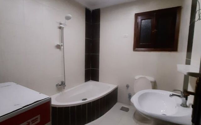 Makseem Hotel