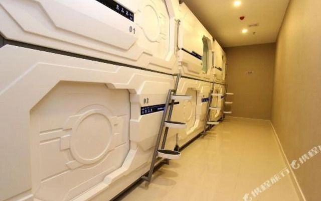 Shenzhen Xinchao Capsule Cabin Hotel
