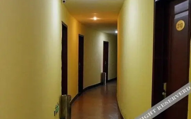 OYO Xuzhou Shenyi Hotel