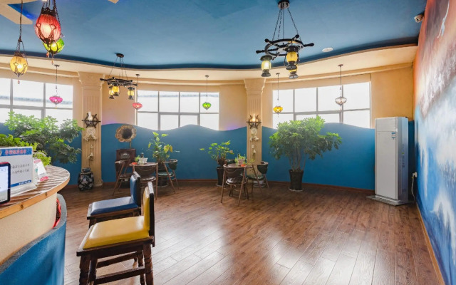 Luoyang Xindouding Theme Inn