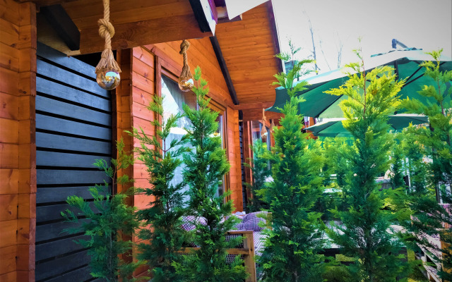 Adesa Bungalow Hotel