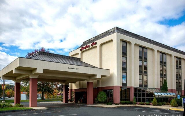 Hampton Inn West Springfield