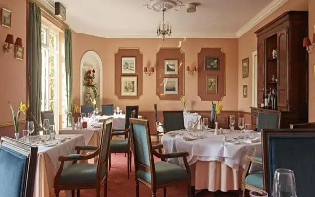 Corse Lawn House Hotel