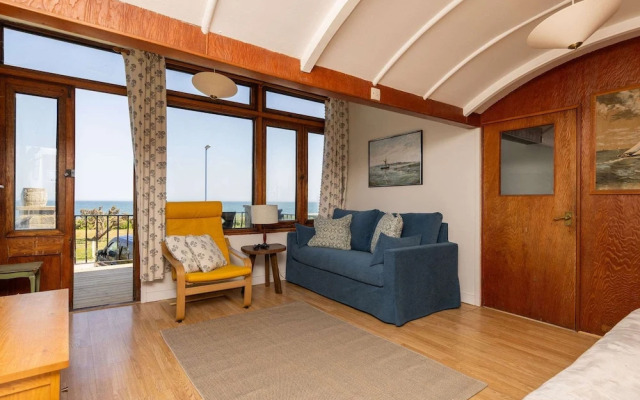 Historic Railway Home - Selsey Seafront