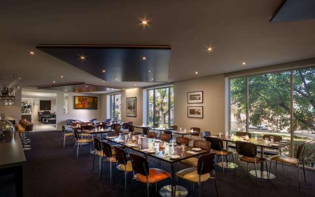 Best Western Plus Travel Inn Hotel