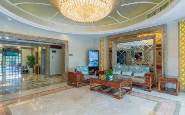 Yi Long Hotel