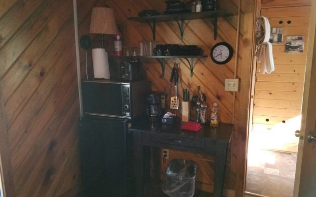 Ponderosa Pines Inn and Cabins