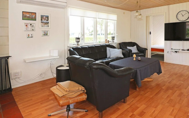 6 Person Holiday Home in Hadsund