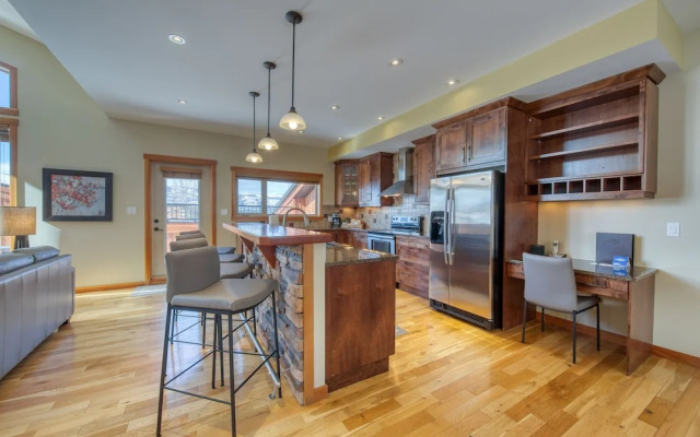 Fairmont Creek Property Rentals The Residences