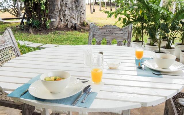 Baobab Beach House Bed & Breakfast