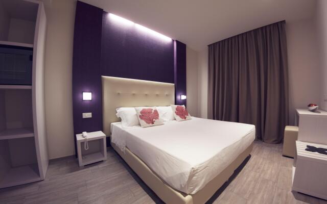 L'Hotel