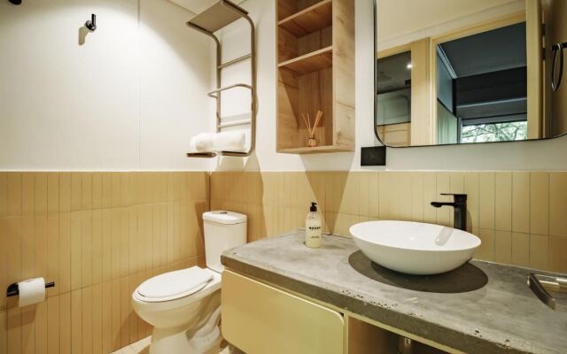 The Somos Flats Provenza