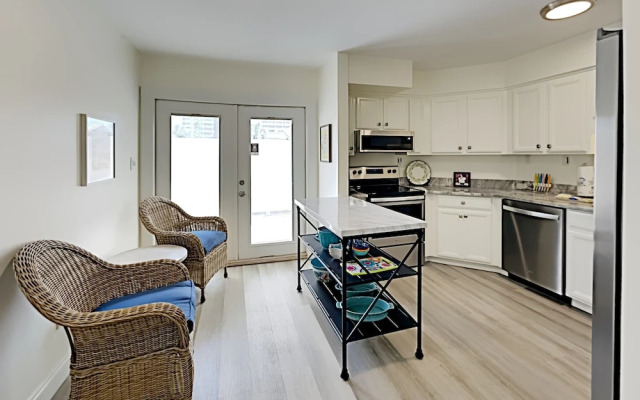 Shoreline Garden Townhomes #31 - Linger Longer