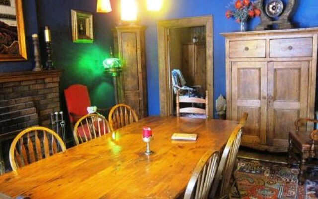 Inverness High Park Bed  Breakfast