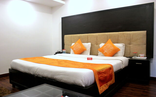 OYO 899 Dwaper Hotel