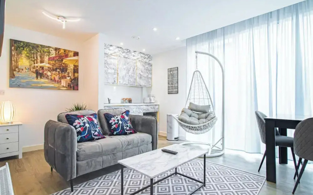 Avo Apartment - Modern Style & Great Location