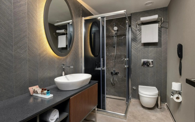 Miracle Istanbul Asia Airport Hotel & Spa