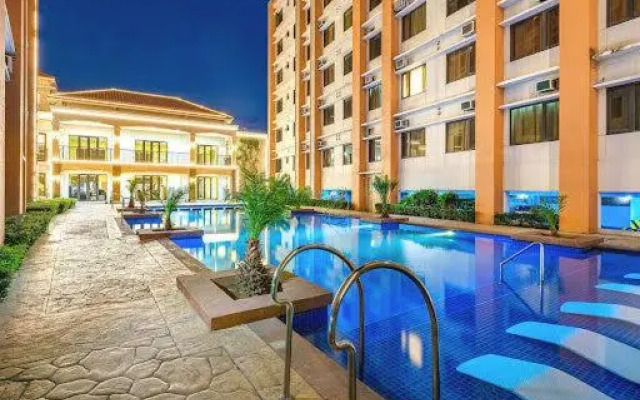 Spacious Condo Unit @ Paseo Verde at Real