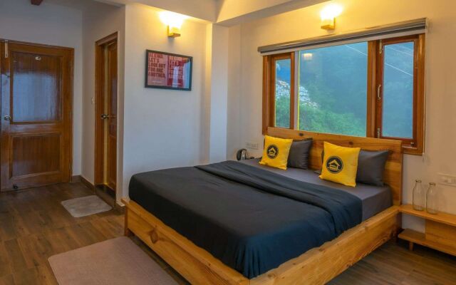 The Hosteller Mussoorie, Mall Road