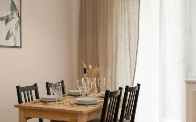 Fresh Apartment with Terrace + Free Parking