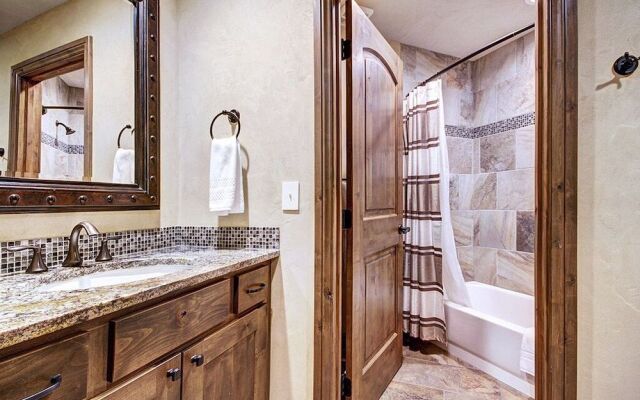 Ge At Breckenridge Chateaux 1023 2 Bedroom Condo by RedAwning