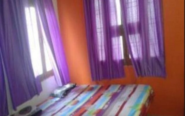 16 Mani Guest House