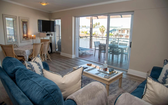 18 Quay West, Waterfront