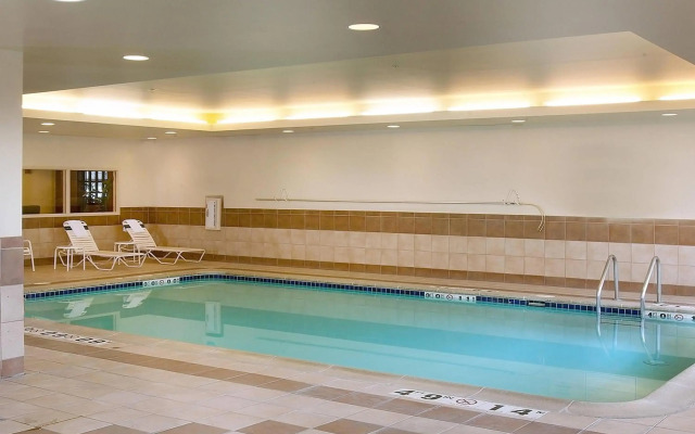 Courtyard by Marriott Seattle Sea-Tac Area